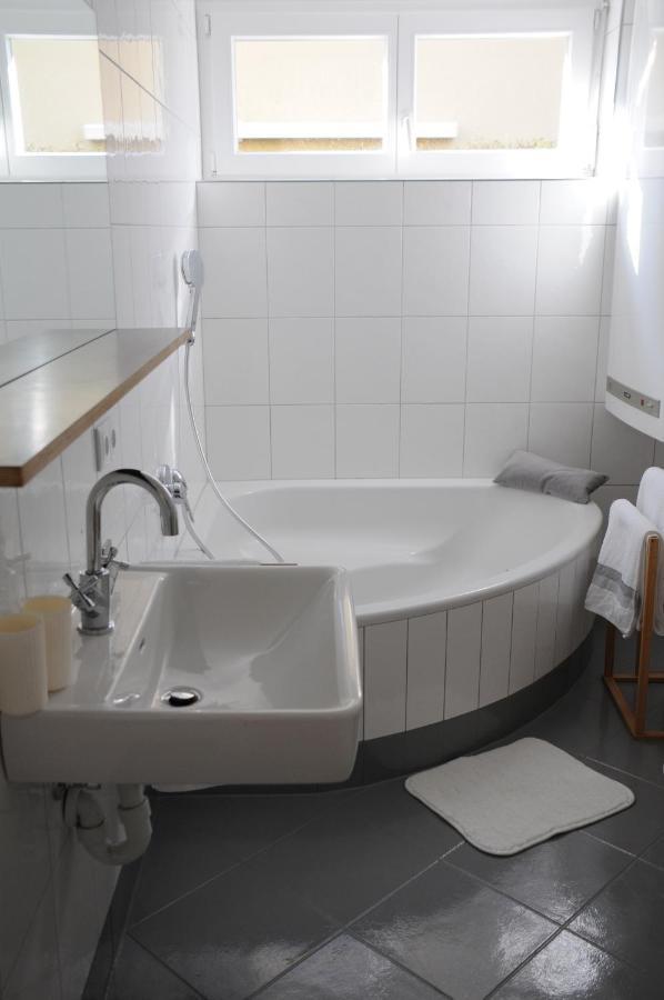 Relax Apartment Mit Garten - Lifestyle Am Bodensee, Fahrraeder & Parkplatz Inklusive Bregenz Exterior foto